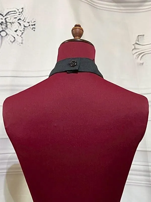 [Marmor] Marmorkreuzvolumenkrawatte mit Kette: schwarze Spitze