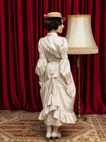【Victorian maiden】ヴィクトリアンメイデン　★ご予約受付中★  シャイニーストライプラッフルフリルバッスルスカート　ベージュ/グレージュ/ブラック