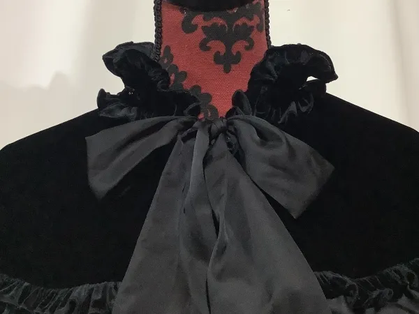 [Mármol] Marble Color Switching Cape British Cape: Black Blue Check