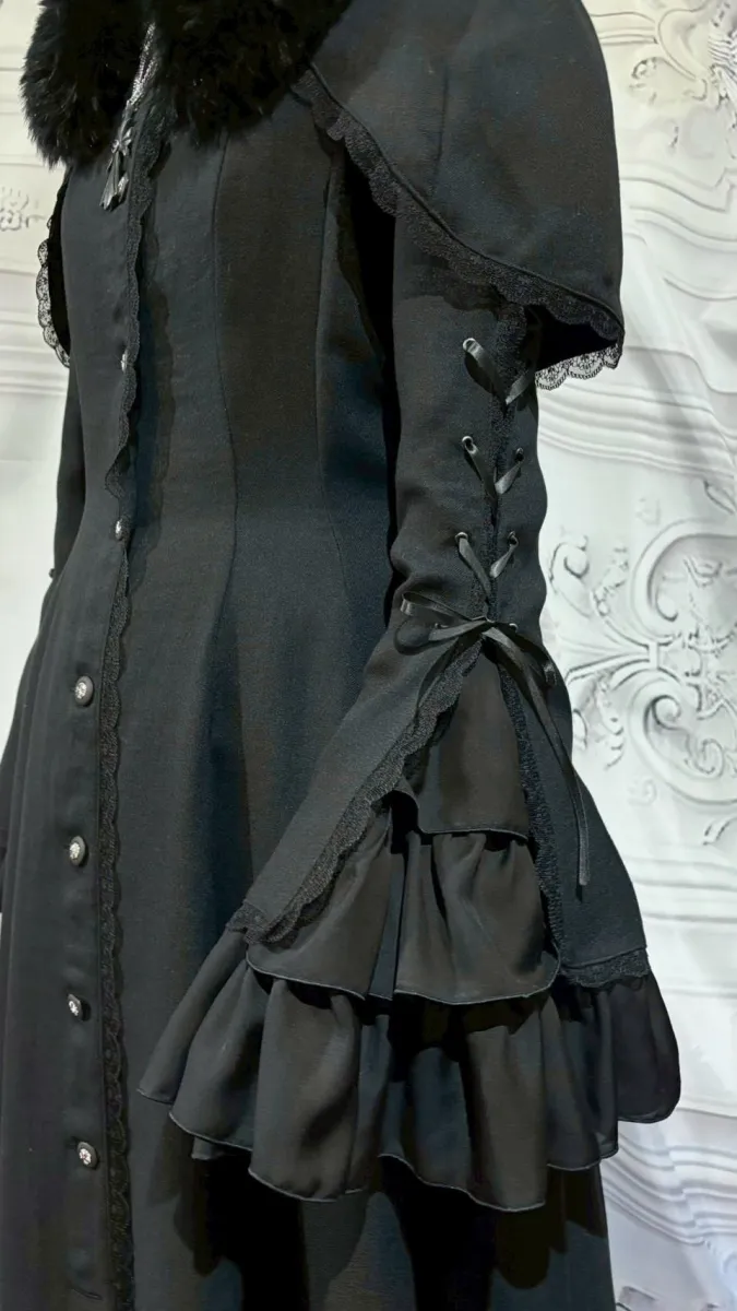 [Marble] Marble★Not eligible for SALE★ Far collar cape with decoration cross+sleeves Long flare coat: black