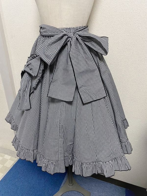 [Gota física] Falda circular de bolsillo para el corazón de la serie de gingham de gingham de gingham [mini longitud, Black Gingham]