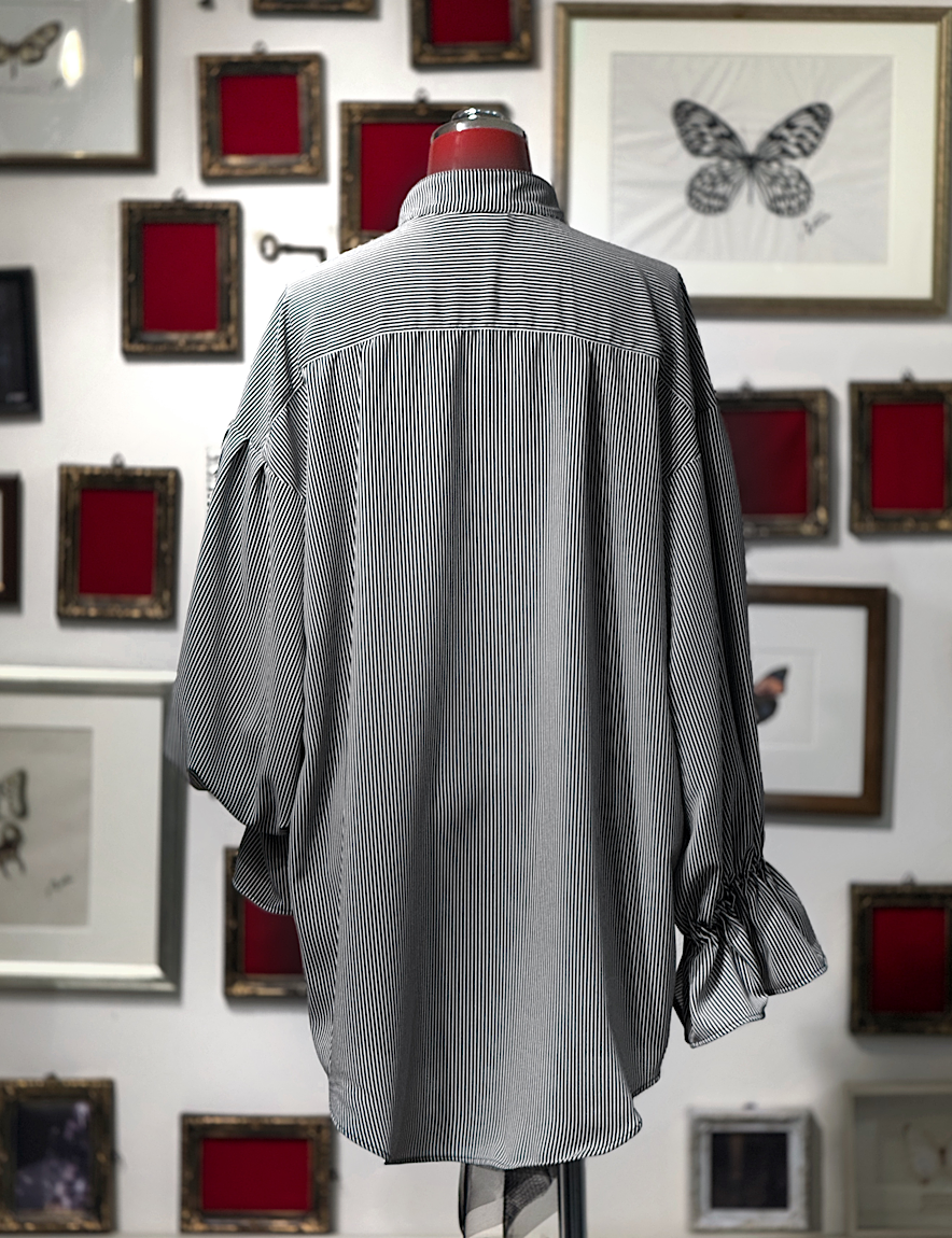 【Na+H】エヌエープラスエイチ　mirrorストライプシャツ