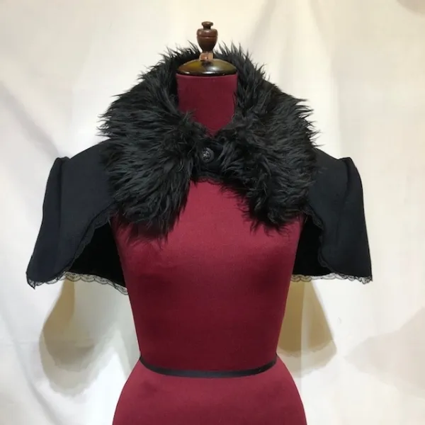 [Marble] Marble★Not eligible for SALE★ Far collar cape with decoration cross+sleeves Long flare coat: black