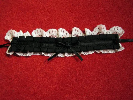 【MARBLE】マーブル　２WAYサテンバラ付きタックプリーツチョーカーorヘッドドレス：黒×白レース