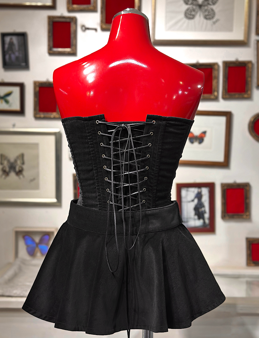 [Na+H]NA Plus H corset à basque en velours miroir
