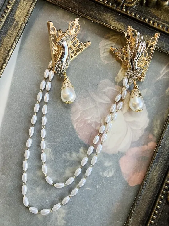 【Estrellas】エストレージャス　襟ブローチ／ Gothic