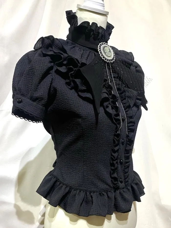 [Marmor] Marmor Allfremdige Puffärmelbluse mit gotischer Krawatte: schwarzer Streifen