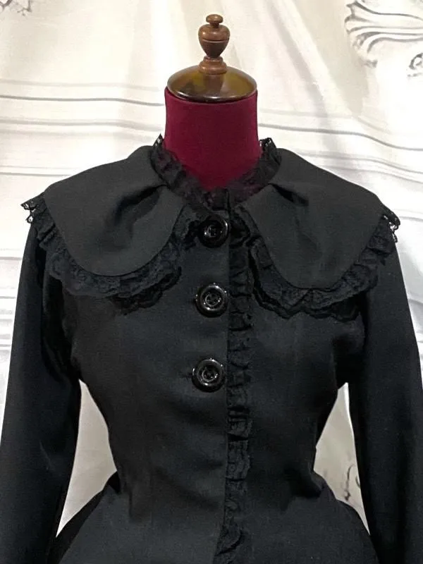 [MARBRE] Manteau de fourrure plissé classique marbré avec cape : Noir