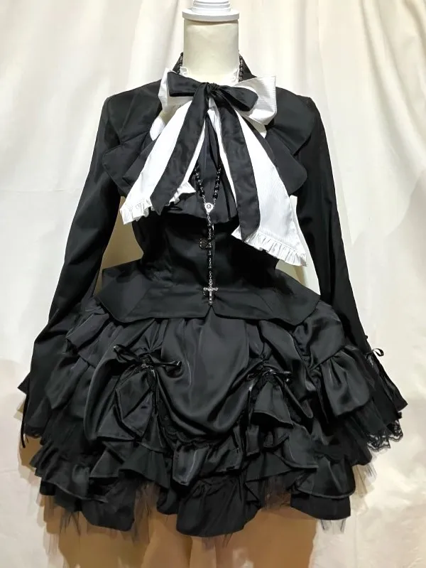 【MARBLE】マーブル　ブラウス付き風レイヤードジャケット+ロザリオネックレス+シャーリングフリル2枚重ねスカート：黒×白