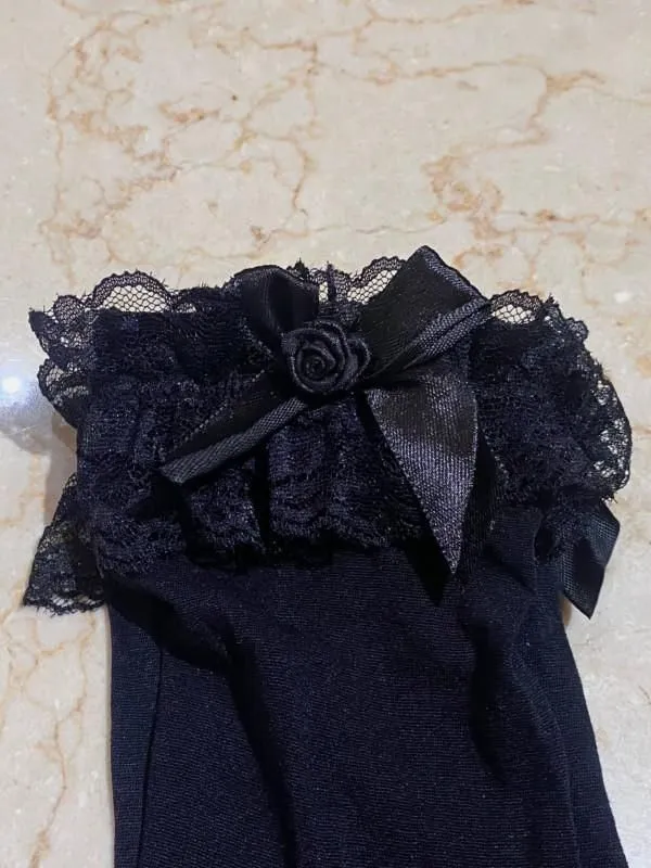 [MARBLE] Marble with roses under the knee high socks: white x white lace/black x black lace