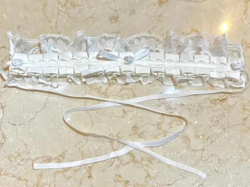 【MARBLE】マーブル　２WAYサテンバラ付きタックプリーツチョーカーorヘッドドレス：白×白レース