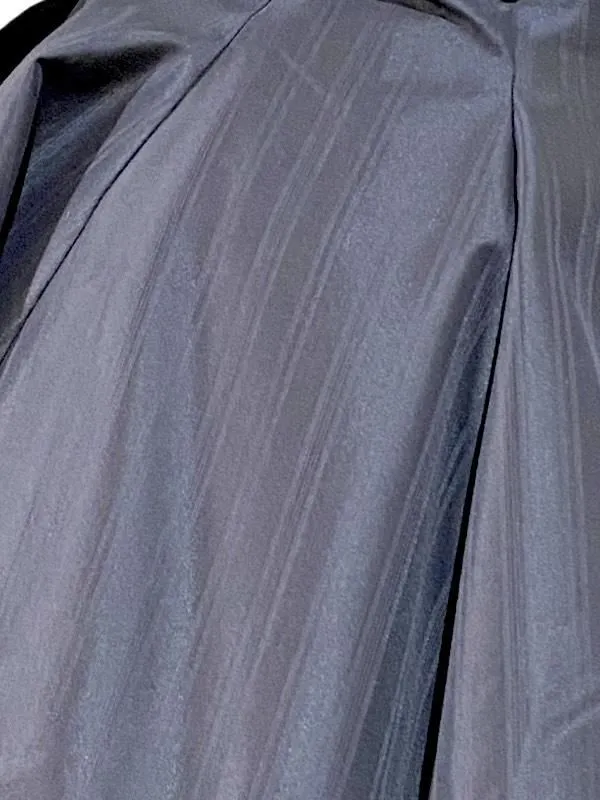 [MARBRE] Jupe drapée taille haute avec chaîne décorative emblème marbre : rayures noires x volants noirs★Non éligible à la VENTE★