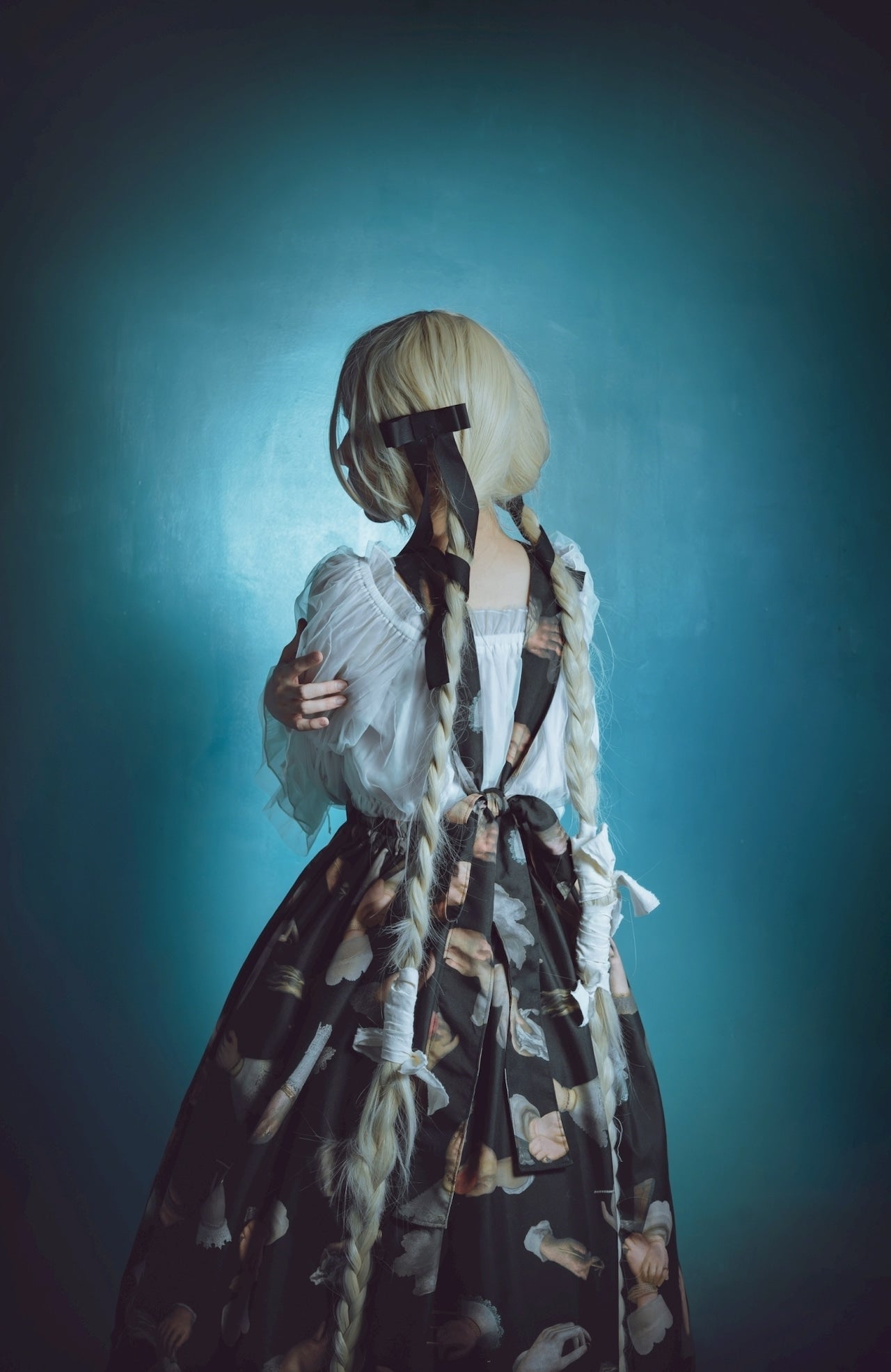 [microcosm] Microcosm « Portrait de main » jupe tablier 2 voies