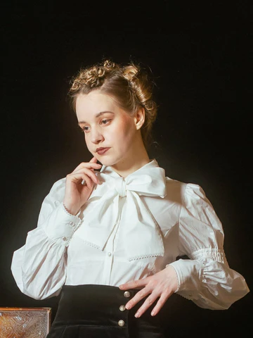 Victorian maidenヴィクトリアンメイデン メリーボウタイブラウス Img28103_1080x.jpg?v=1744945863