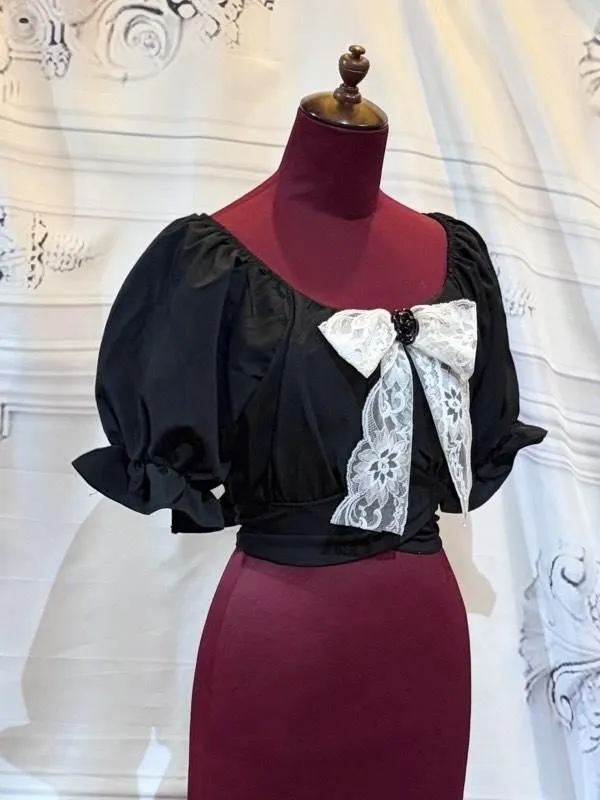 [MARBRE] Manches bouffantes avec ruban marbré coupé-cousu : noir x dentelle blanche x rose noire