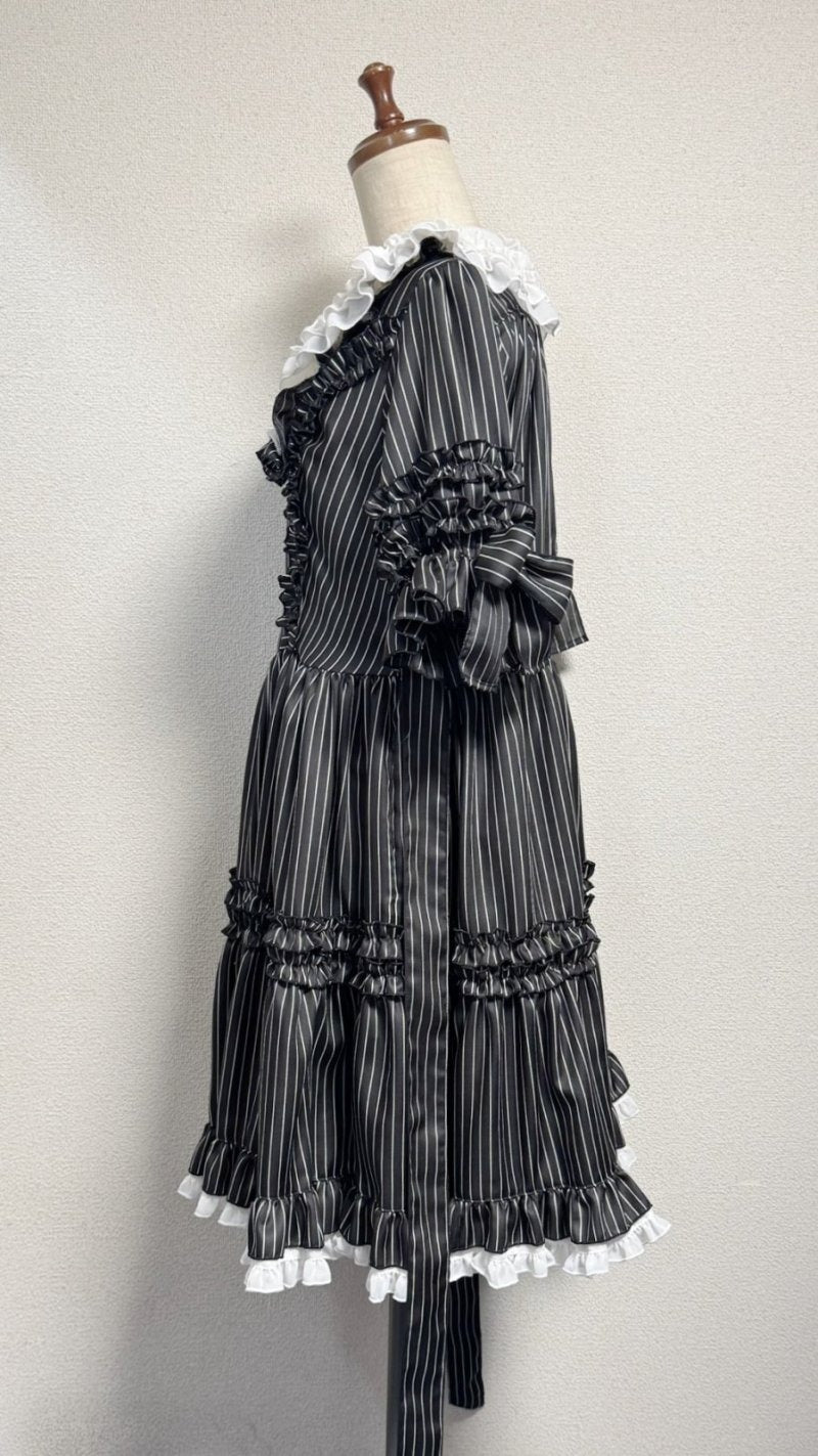 [Physical Drop] Physical drop tea time dress [black and white stripes x white collar]
