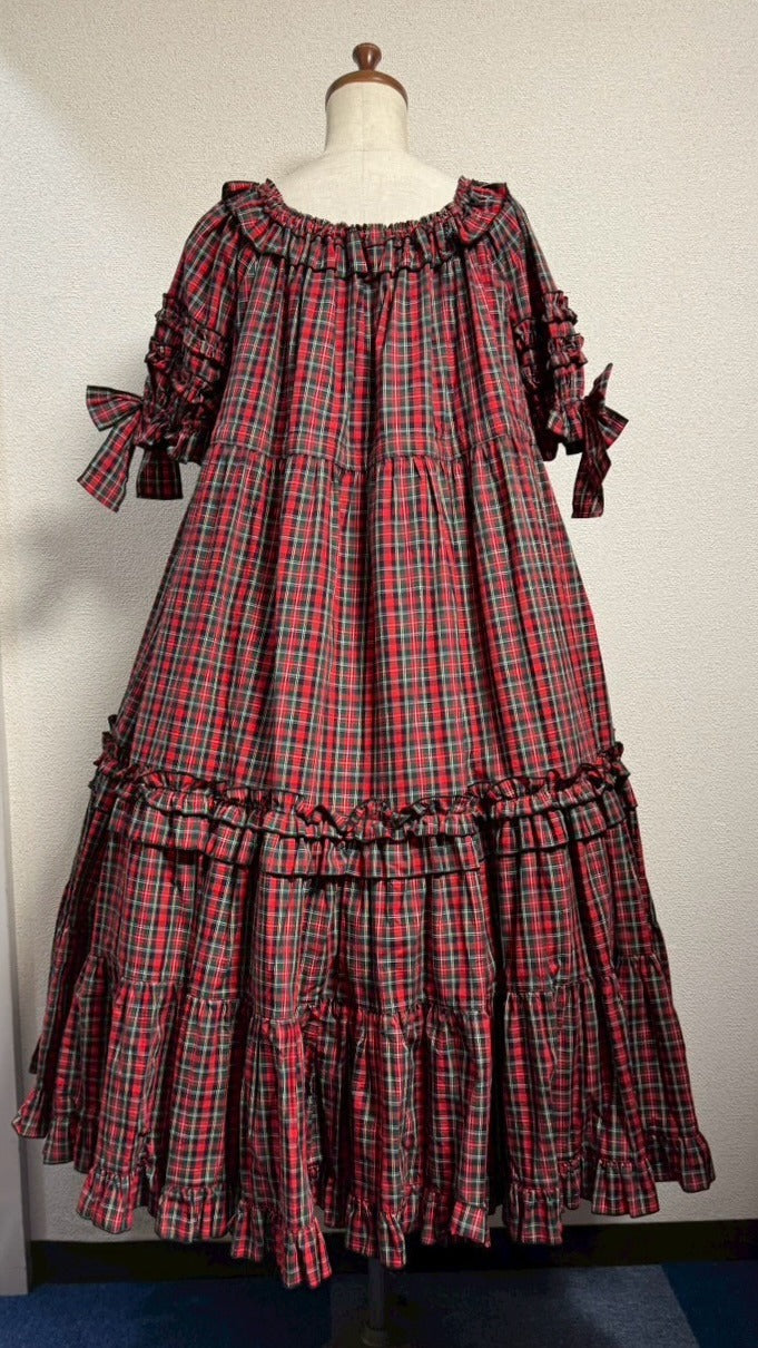 [Caída física] Vestido fruncido con caída física [Cuadros de tartán rojo, largo mini, largo largo]