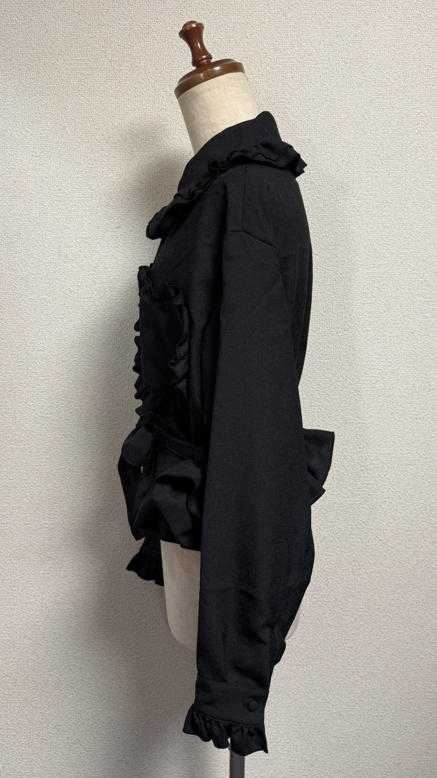 [Physical Drop] Physical drop heart pocket blouse jacket [black]