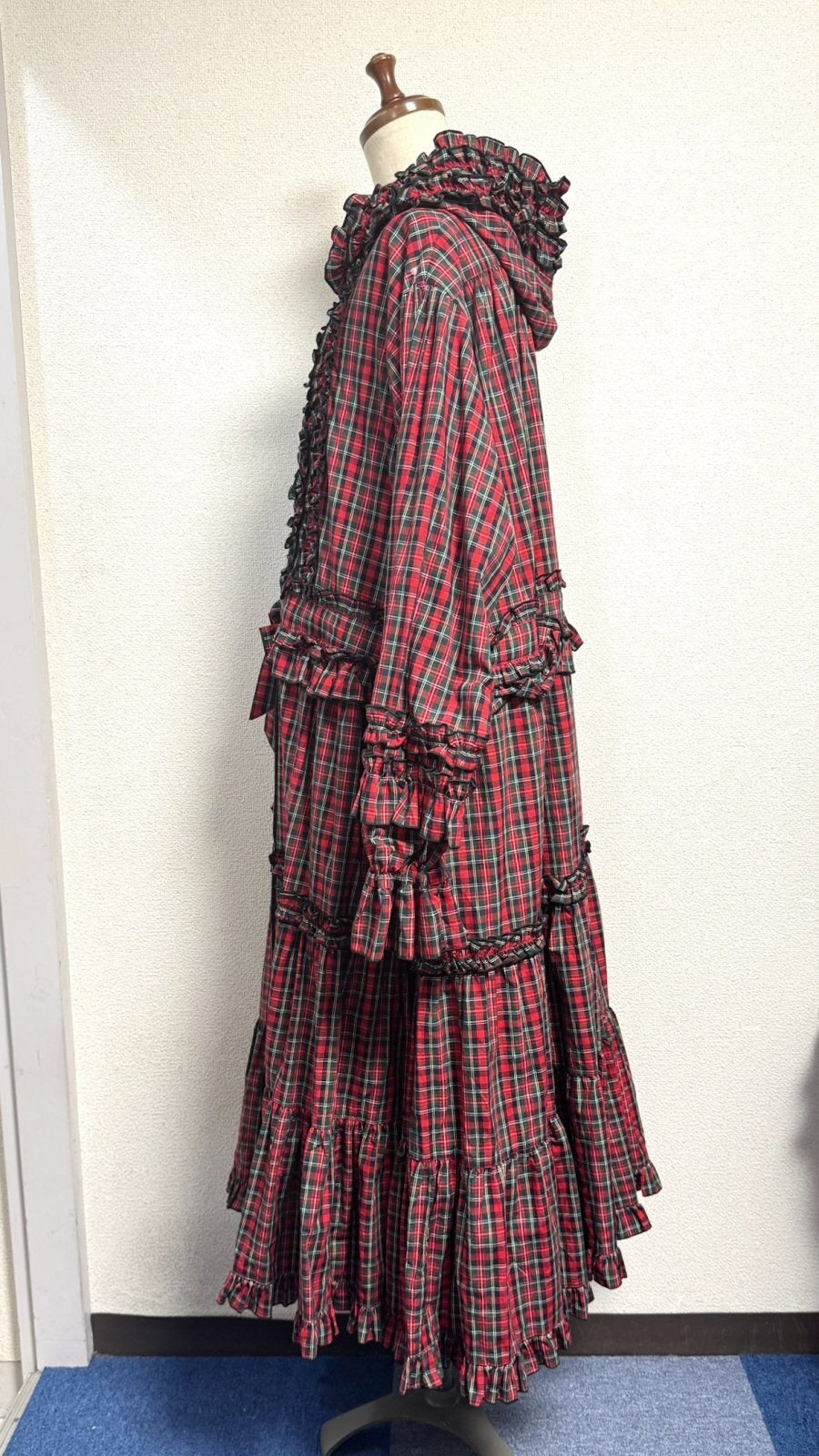 [Physical Drop] Robe de jardin nostalgique à chute physique [à carreaux tartan rouge]