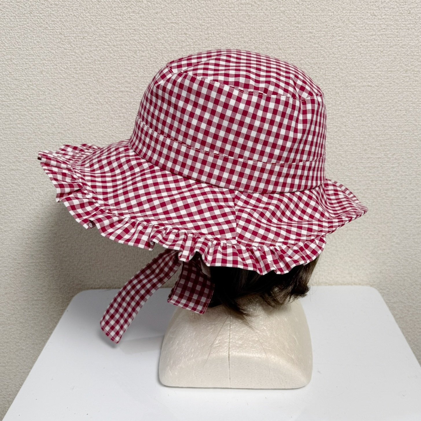 [Gota física] Sombrero con volantes de caída física [Guingán rojo cereza]