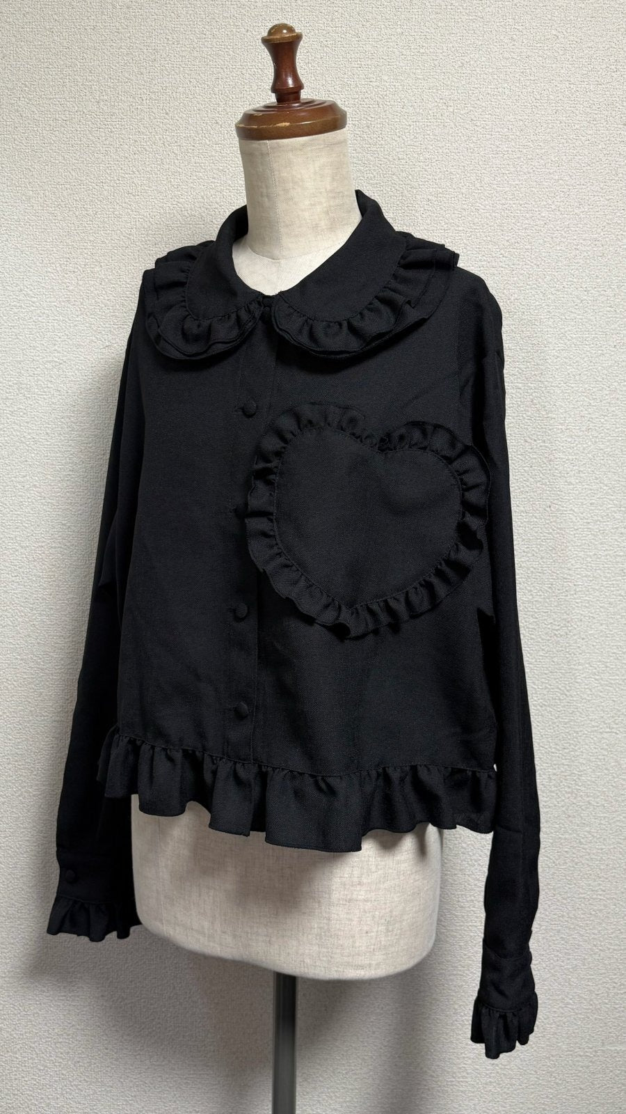 [Physical Drop] Physical drop heart pocket blouse jacket [black]