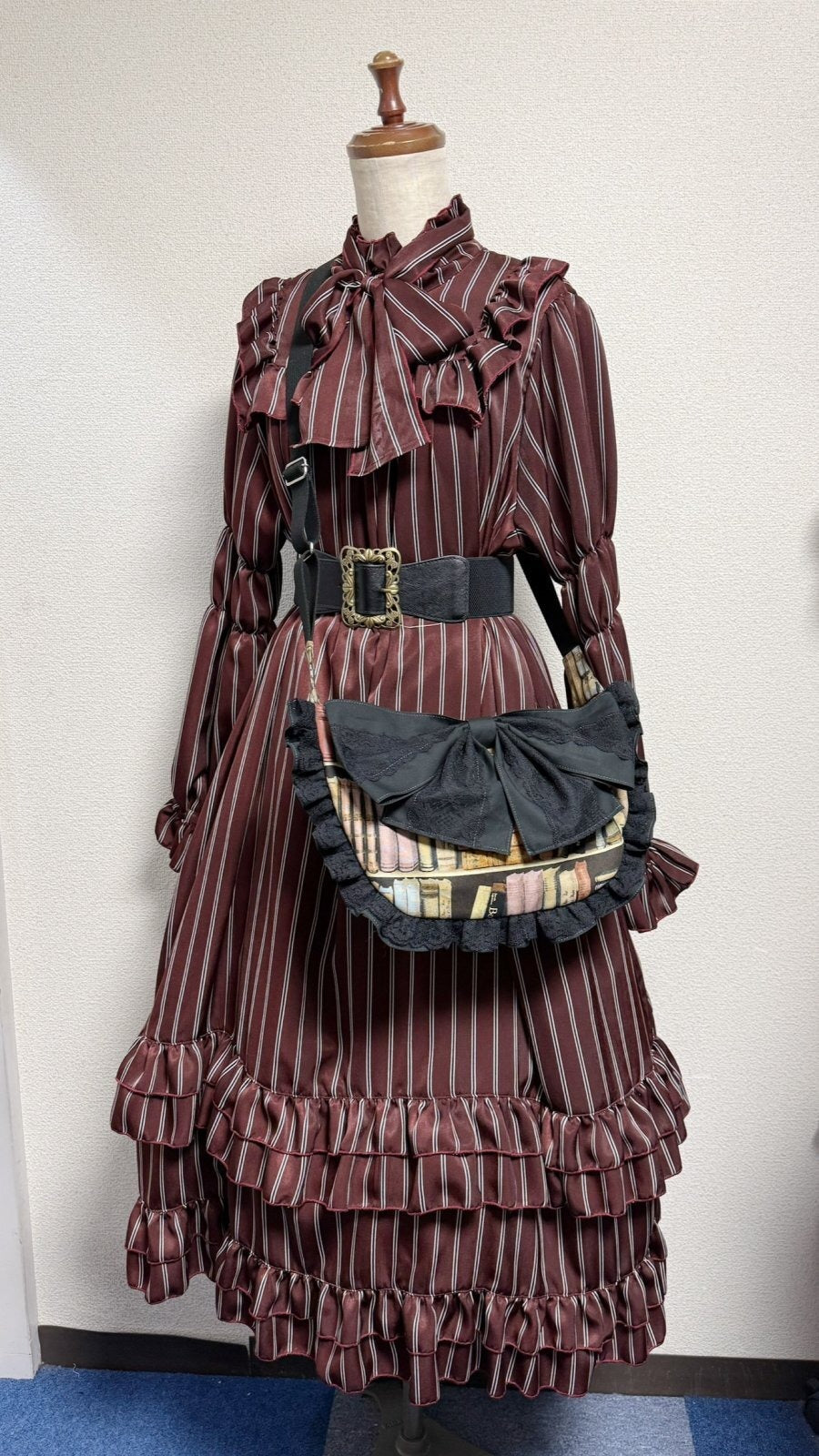 【Physical Drop】피지컬 드롭 스탠드 칼라 A라인 원피스【엔지 레지멘탈 스트라이프】