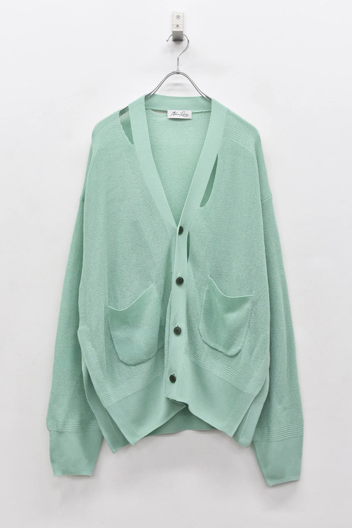 [New Rose]★Now accepting reservations★COMMANDO V NECK CARDIGAN