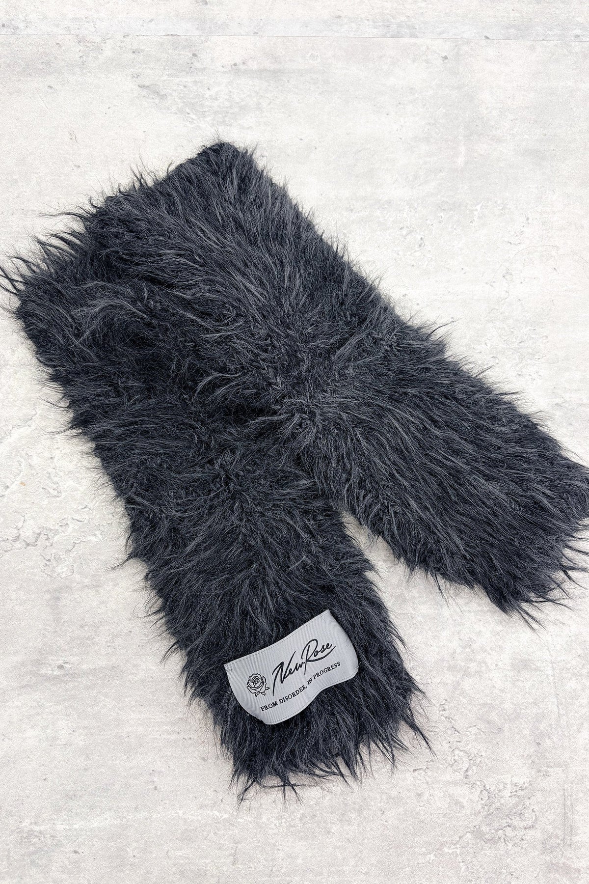 【New Rose】　SHAGGY KNIT FINGERLESS GLOVES