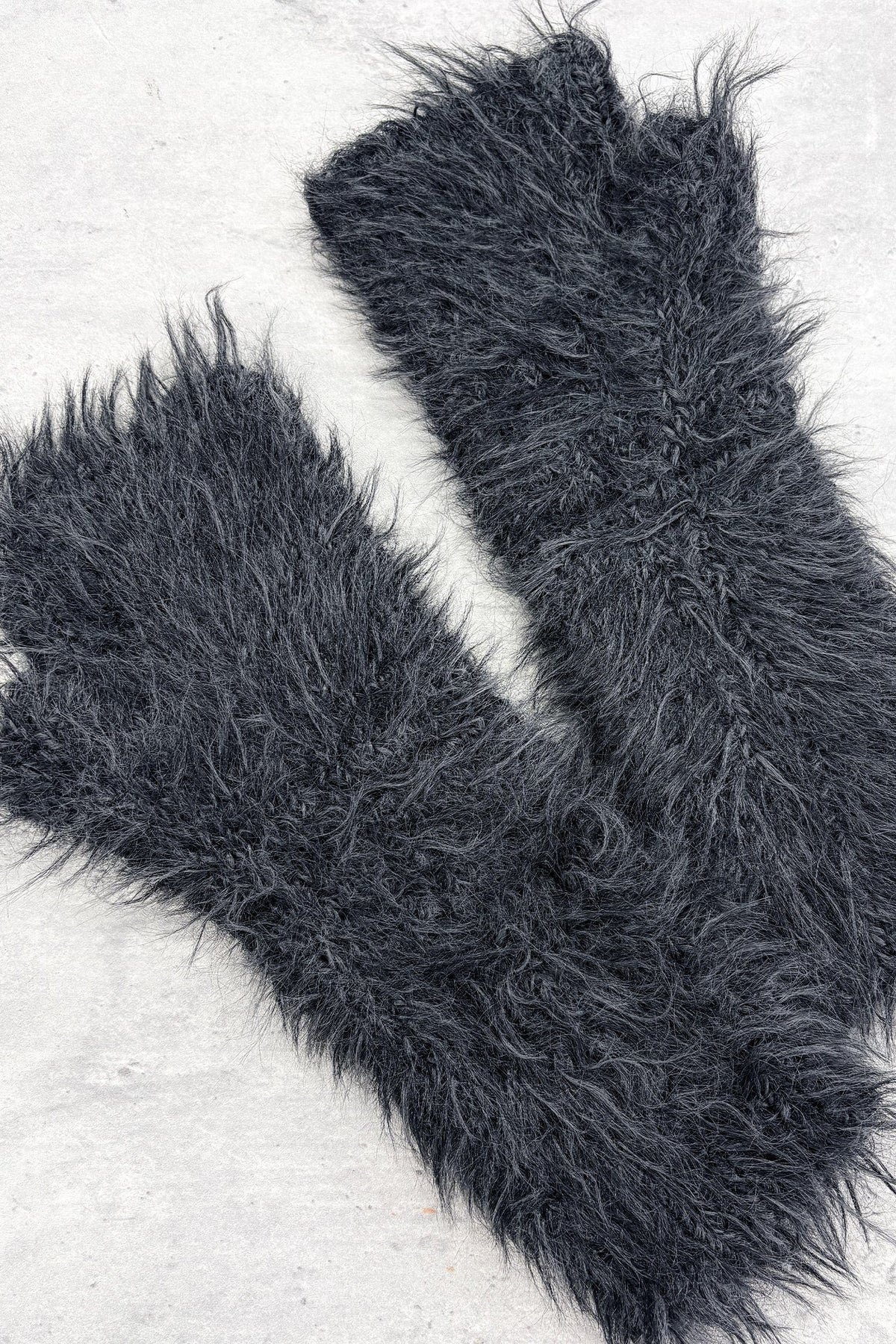 【New Rose】　SHAGGY KNIT FINGERLESS GLOVES