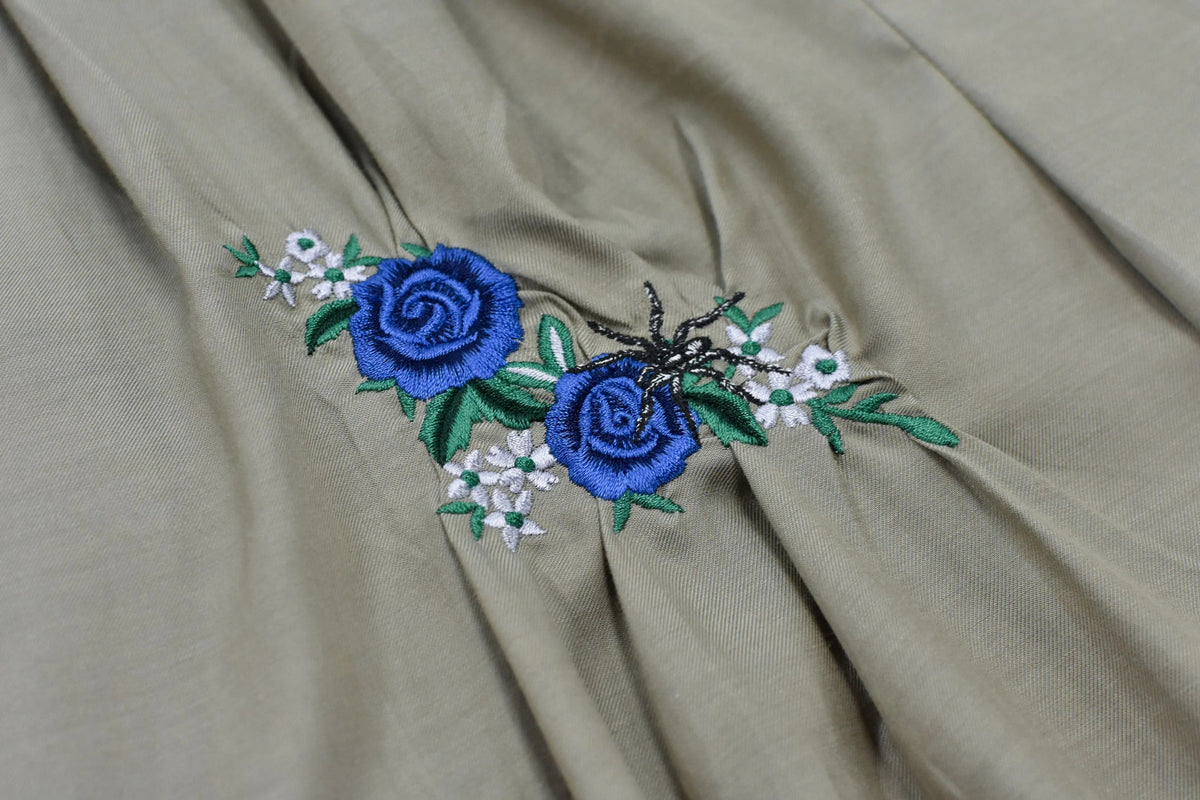 【New Rose】　Embroidery Wrinklework Tuck Pants