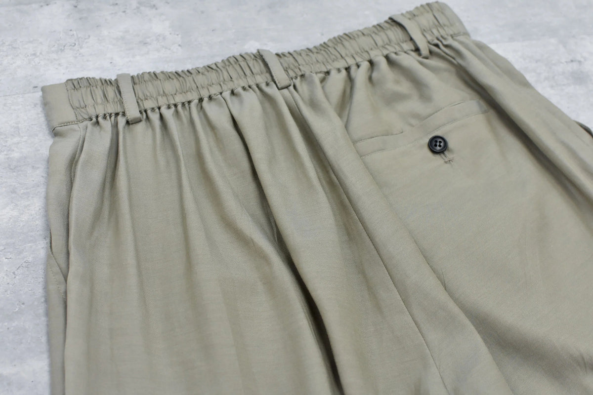 【New Rose】　Embroidery Wrinklework Tuck Pants