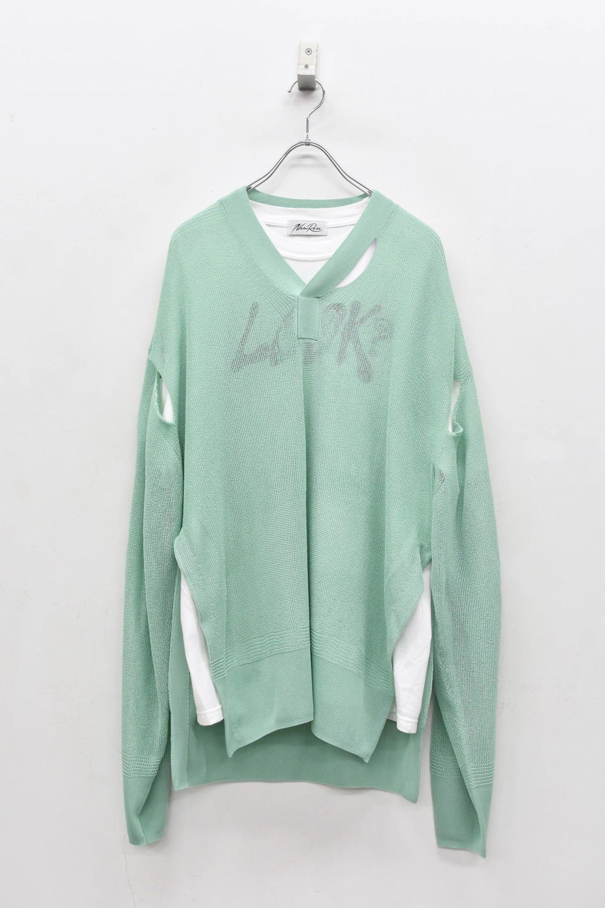 [New Rose]★Now accepting reservations★COMMANDO V NECK PULLOVER