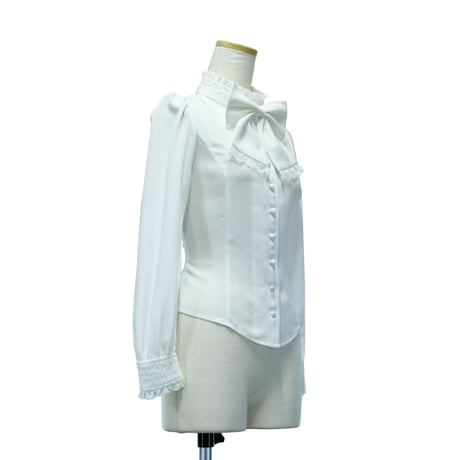 【Sheglit】シェグリット　●予約●スタンドカラーリボンジャボブラウス　ホワイト/ブラック　Mサイズ/Lサイズ