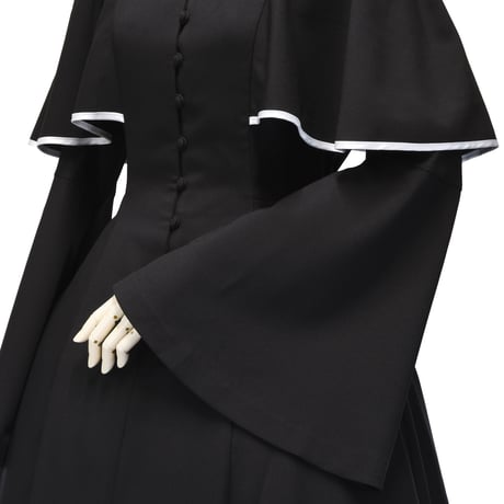 【Sheglit】シェグリット　●予約●"Sacred"ケープワンピース　ホワイト×ブラック/ブラック×ブラック