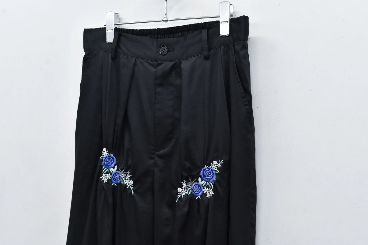 【New Rose】　Embroidery Wrinklework Tuck Pants
