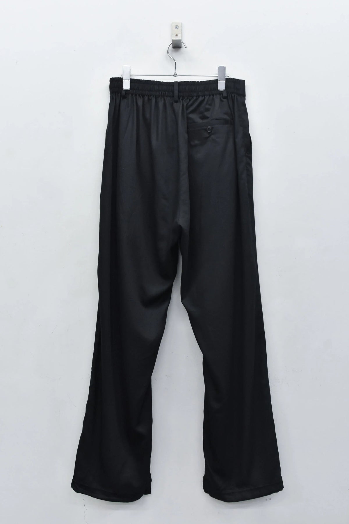 【New Rose】　Embroidery Wrinklework Tuck Pants