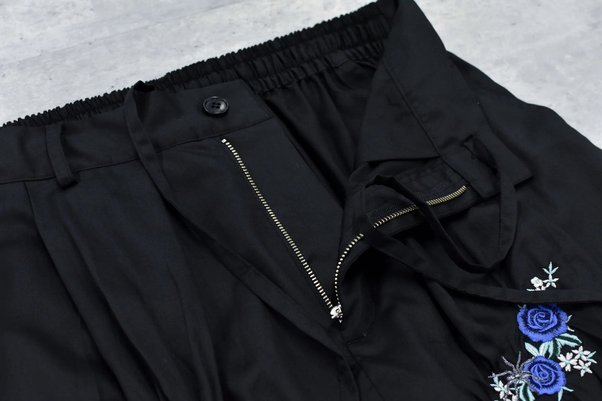 【New Rose】　Embroidery Wrinklework Tuck Pants