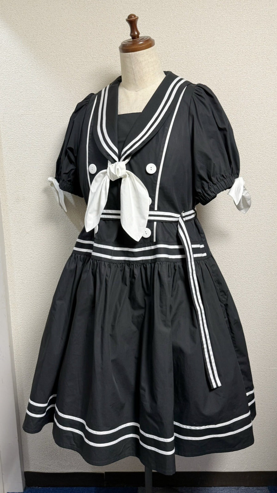 【Physical Drop】フィジカルドロップ　ノスタルジックセーラーワンピース【プラスサイズサイズ・黒・ノーマル丈】