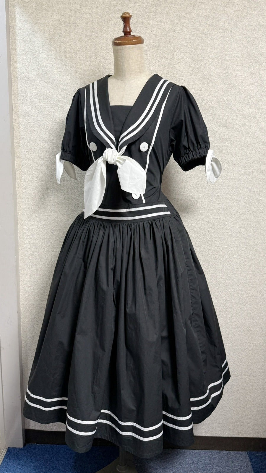 【Physical Drop】フィジカルドロップ　ノスタルジックセーラーワンピース【レギュラーサイズ・黒・ノーマル丈】