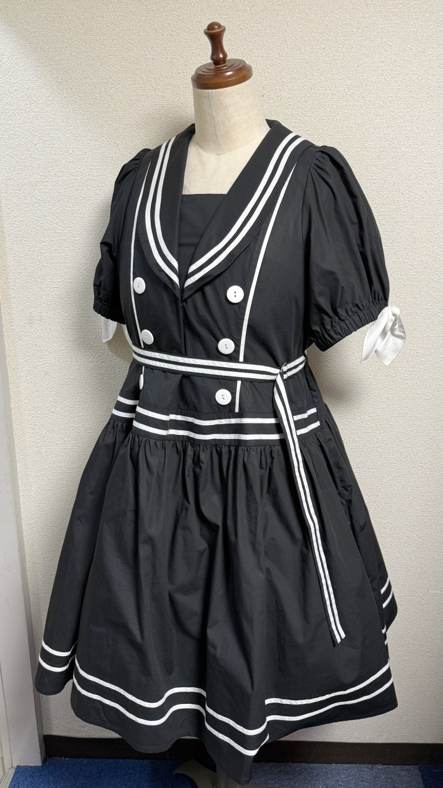 【Physical Drop】フィジカルドロップ　ノスタルジックセーラーワンピース【プラスサイズサイズ・黒・ノーマル丈】