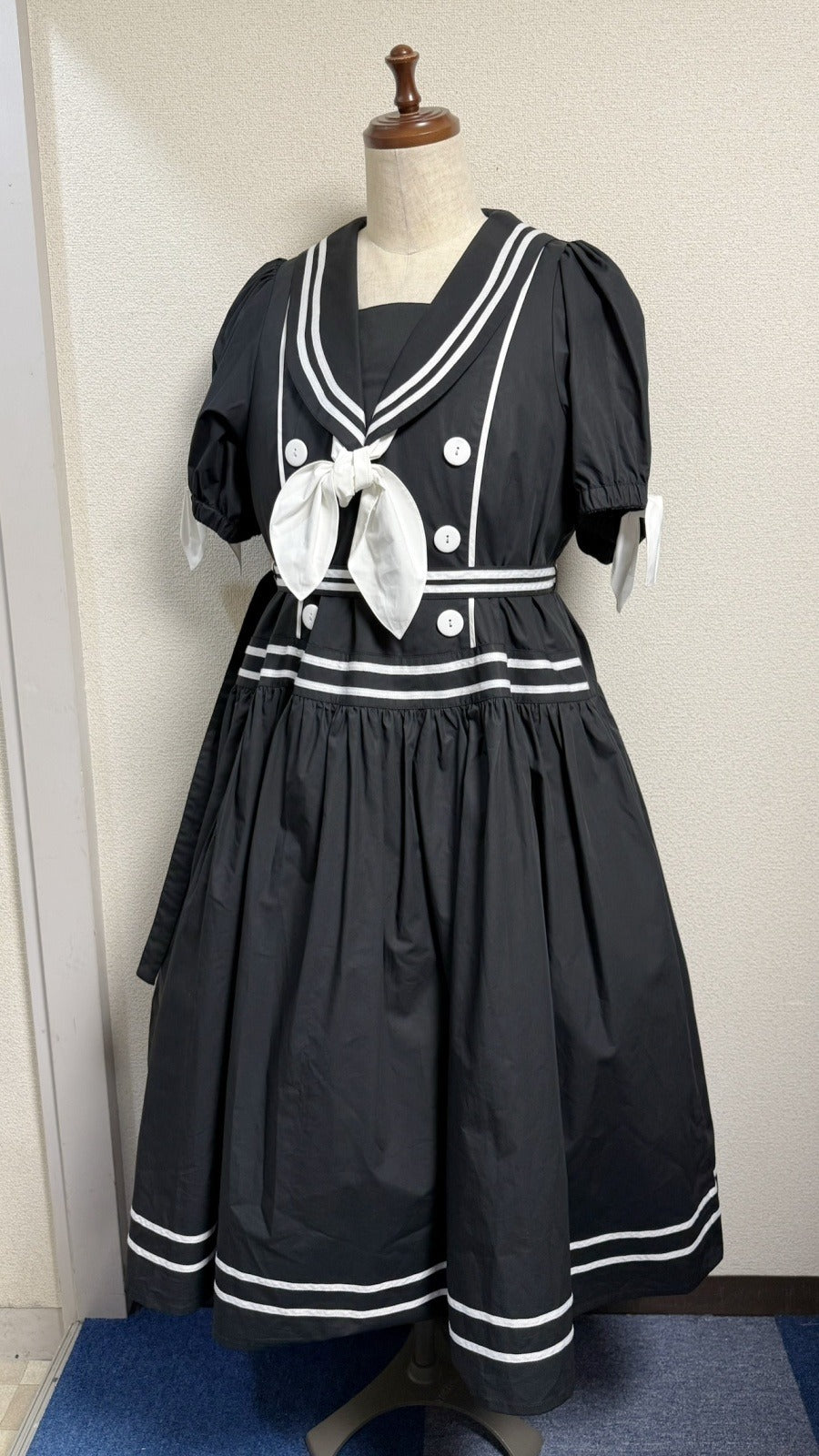 【Physical Drop】フィジカルドロップ　ノスタルジックセーラーワンピース【プラスサイズサイズ・黒・ノーマル丈】