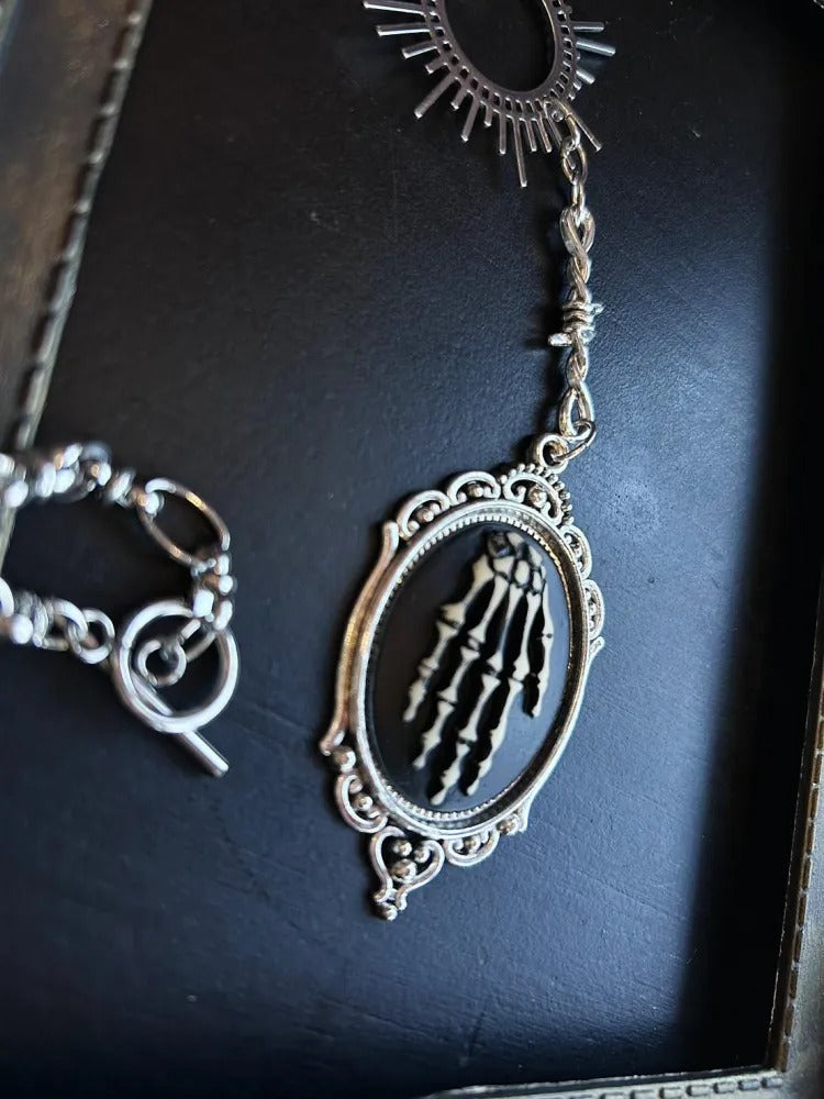 【Estrellas】エストレージャス　Memento Solis Necklace／hand cameo