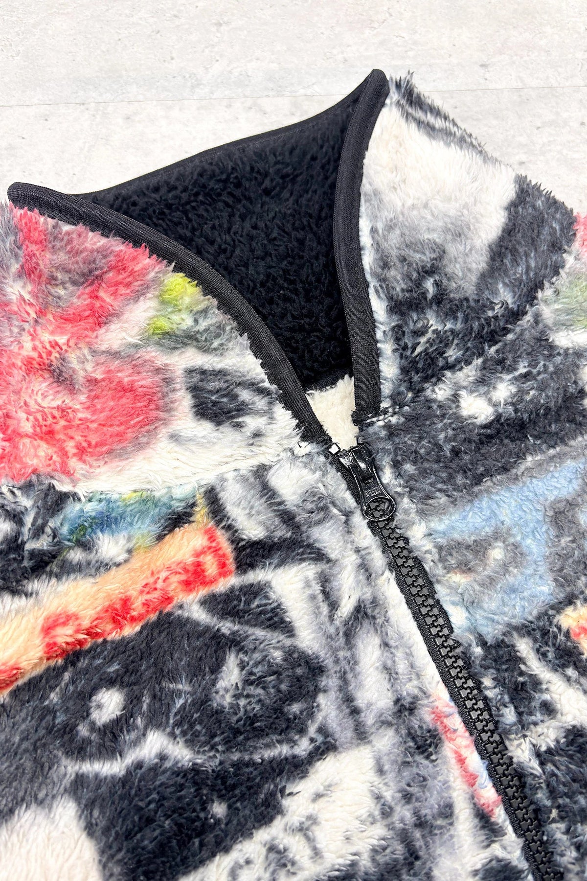 【New Rose】　FLEECE ZIP UP BLOUSON / all-over print