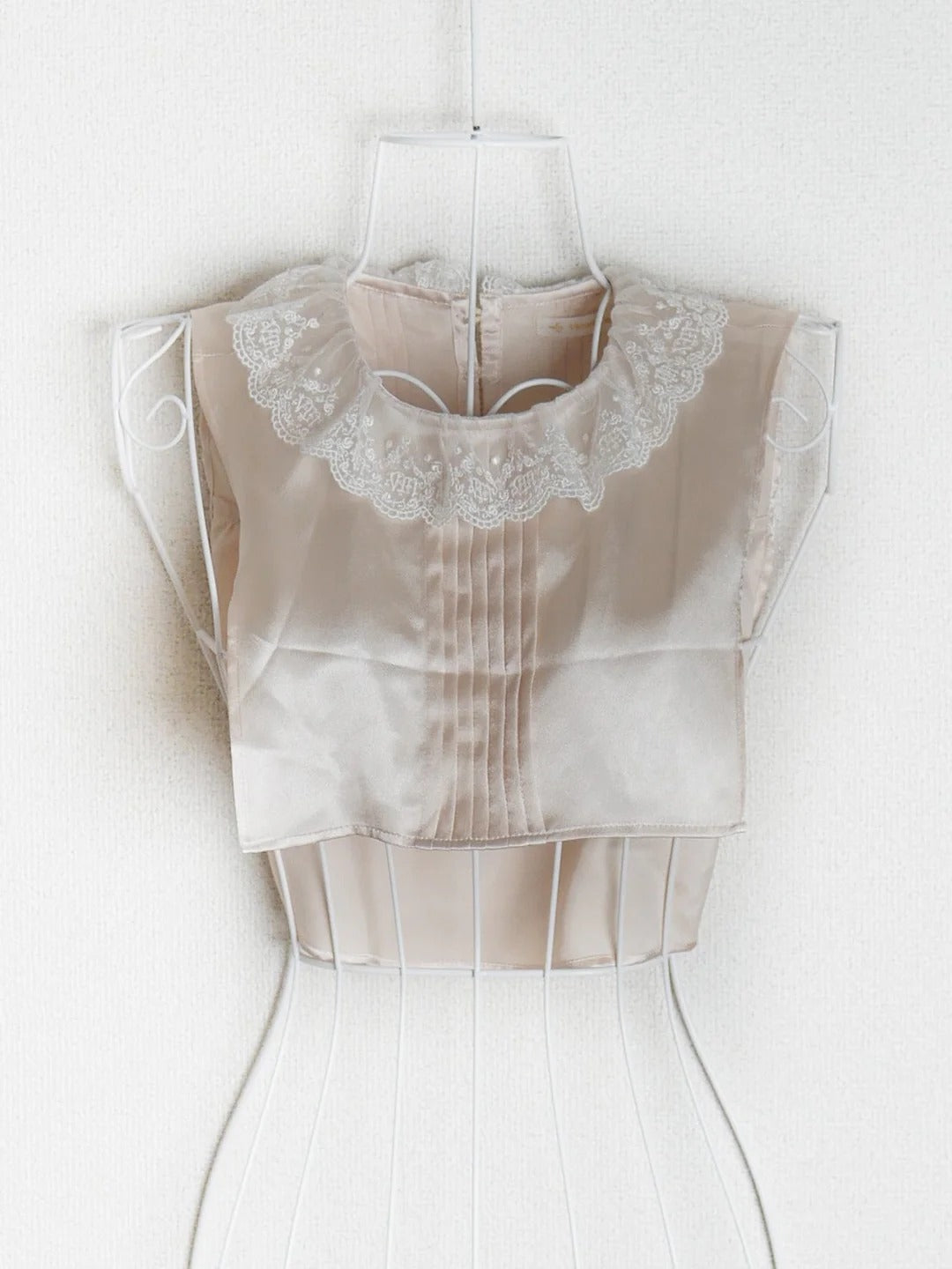 [Victorian Maiden] Victorian Maiden Premiere Satin Yoke Farbe Creme/Black