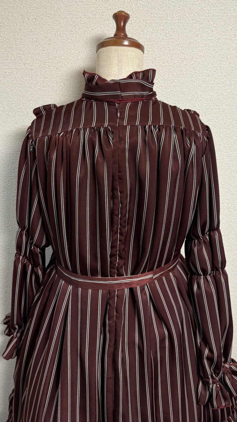 【Physical Drop】피지컬 드롭 스탠드 칼라 A라인 원피스【엔지 레지멘탈 스트라이프】