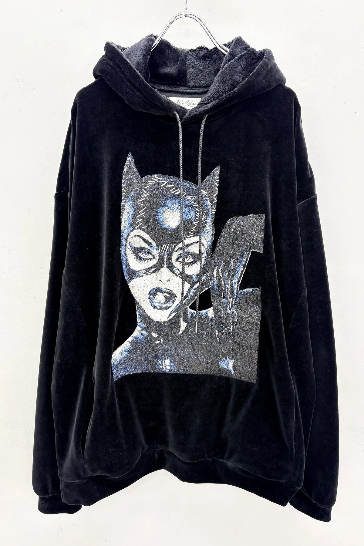 【New Rose】　　CATWOMAN PHOTOSTITCH HOODIE /VELOR