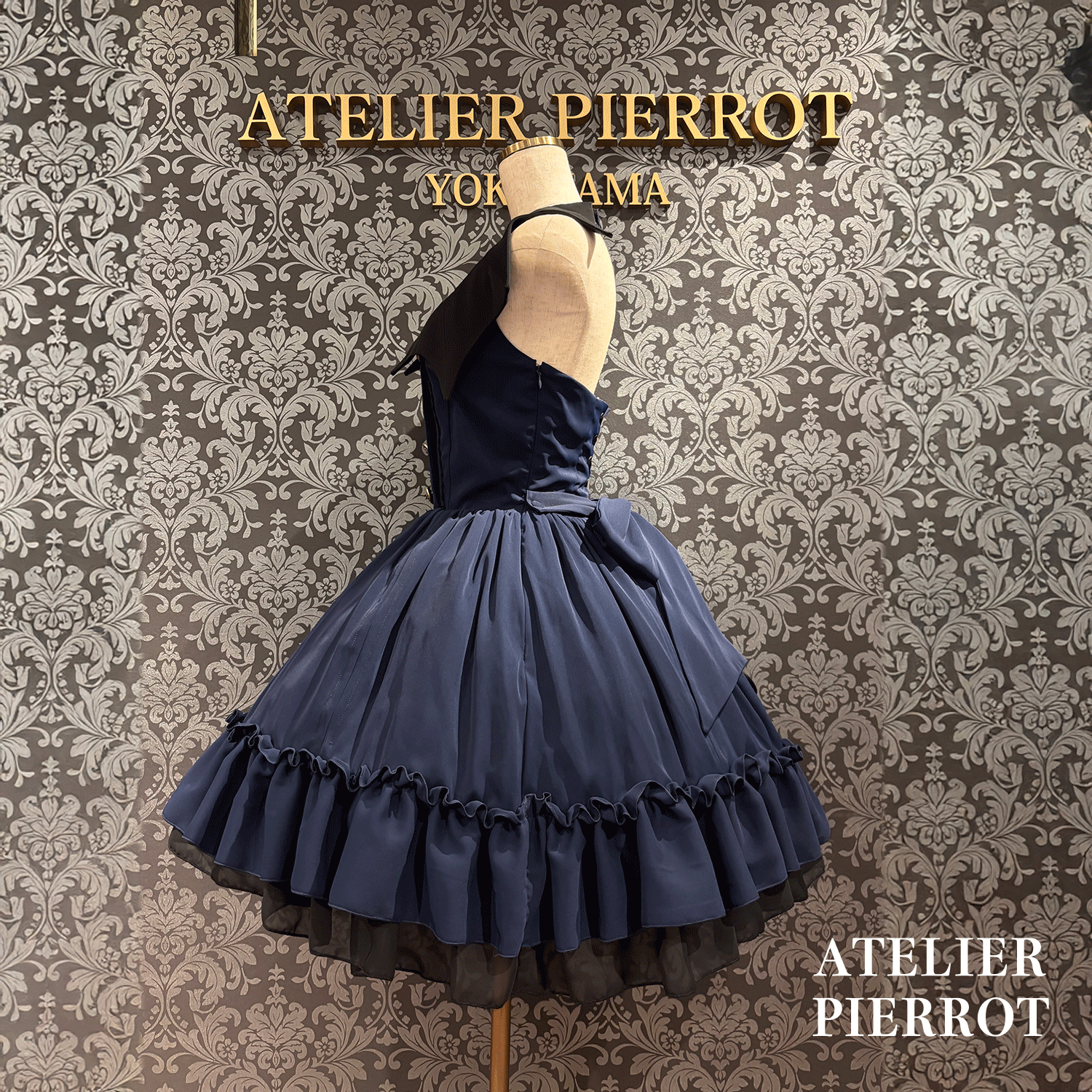 　【ATELIER PIERROTBatwing Waltz Dress白色×黑色/波尔多/海蓝色/黑色