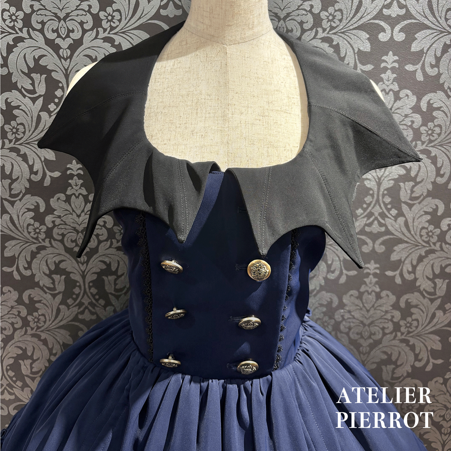 　【ATELIER PIERROTBatwing Waltz Dress白色×黑色/波尔多/海蓝色/黑色