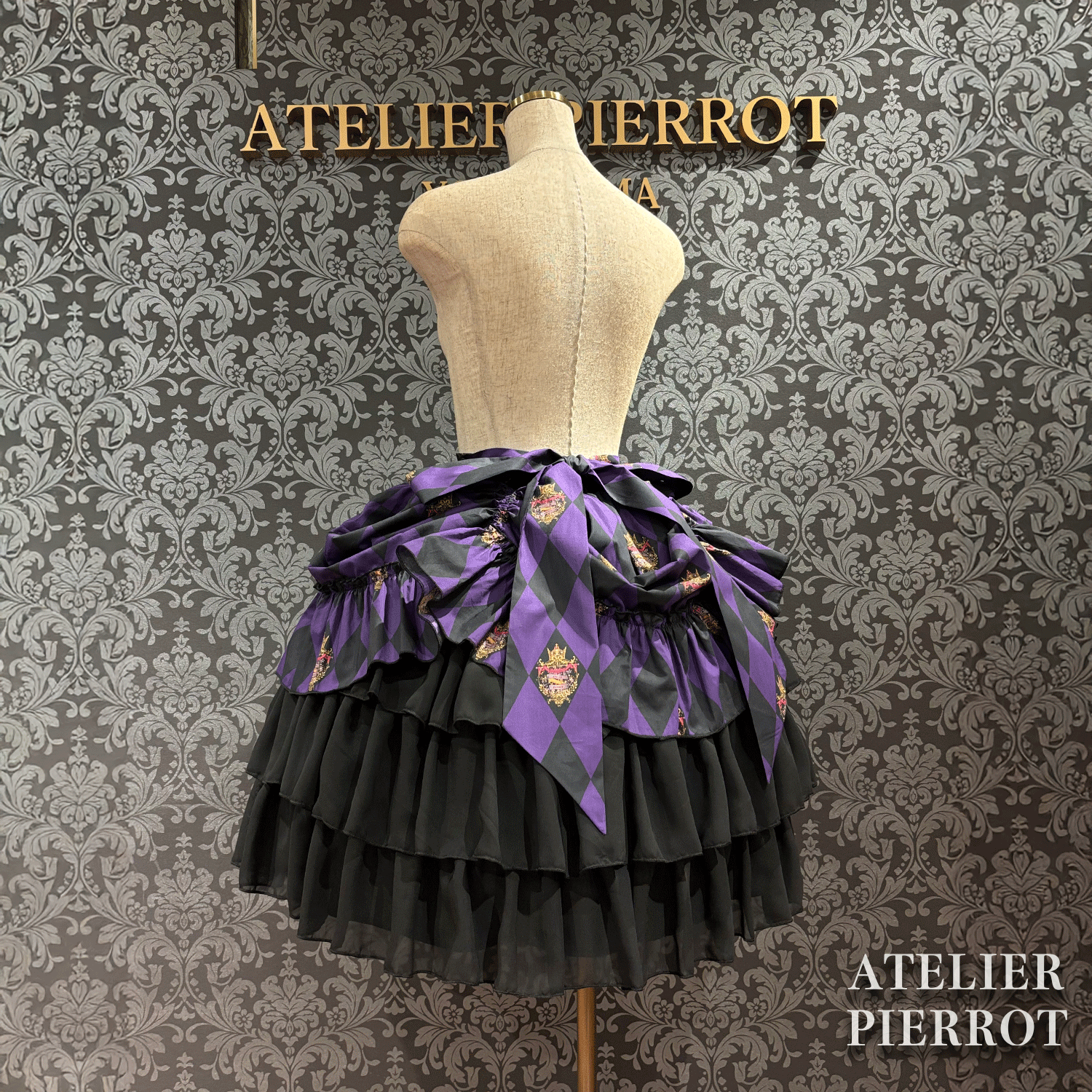 【ATELIER PIERROT】 Jupe "Diamond Circus" blanc x blanc / vin / violet / vert / noir x blanc★Sorti à la mi-mars★