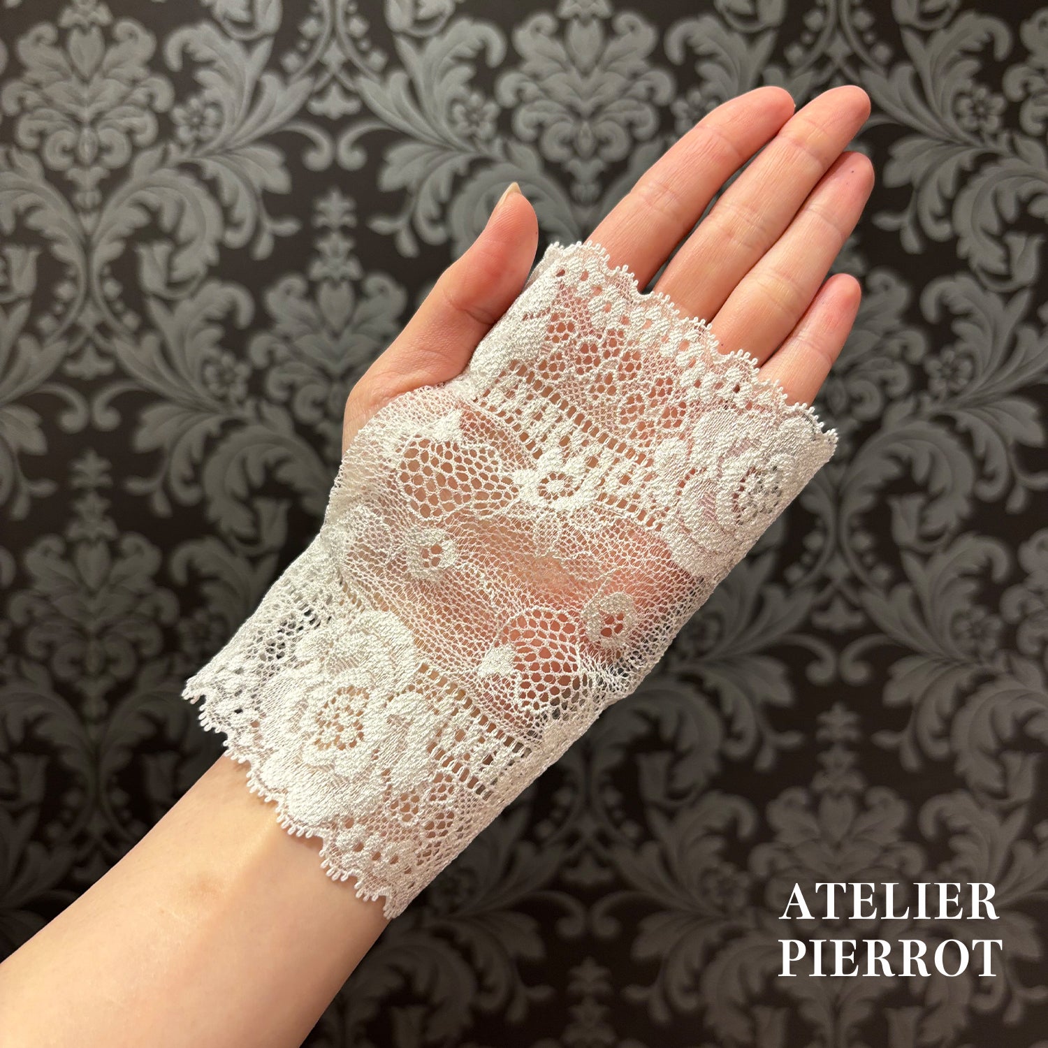 【ATELIER PIERROT】 Misty acorde guantes cortos blancos